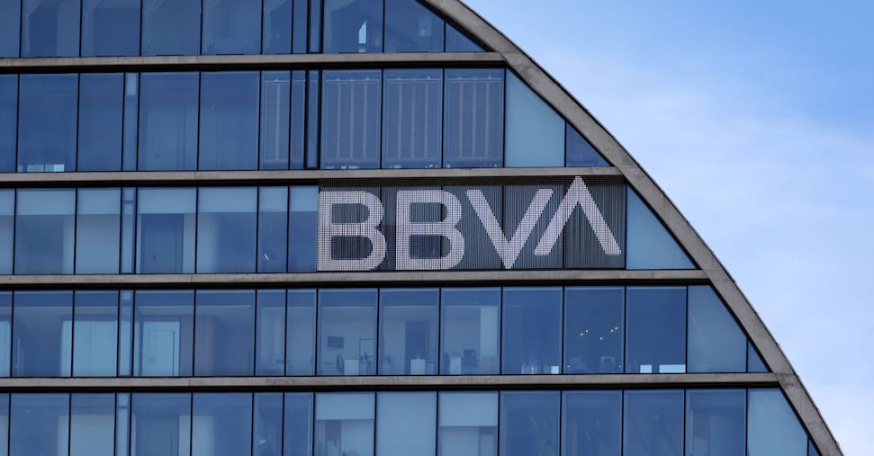 A Madrid vendite su Sabadell. Non convince il rilancio dell’offerta di Bbva A Madrid vendite su Sabadell. Non convince il rilancio dell’offerta di Bbva