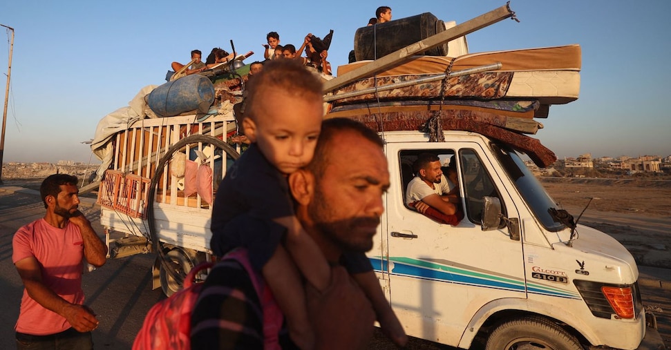 Raid di Israele su Gaza city, almeno 4 morti. 60 in 24 ore. Von der Leyen: Israele sabota soluzione due Stati Raid di Israele su Gaza city, almeno 4 morti. 60 in 24 ore. Von der Leyen: Israele sabota soluzione due Stati