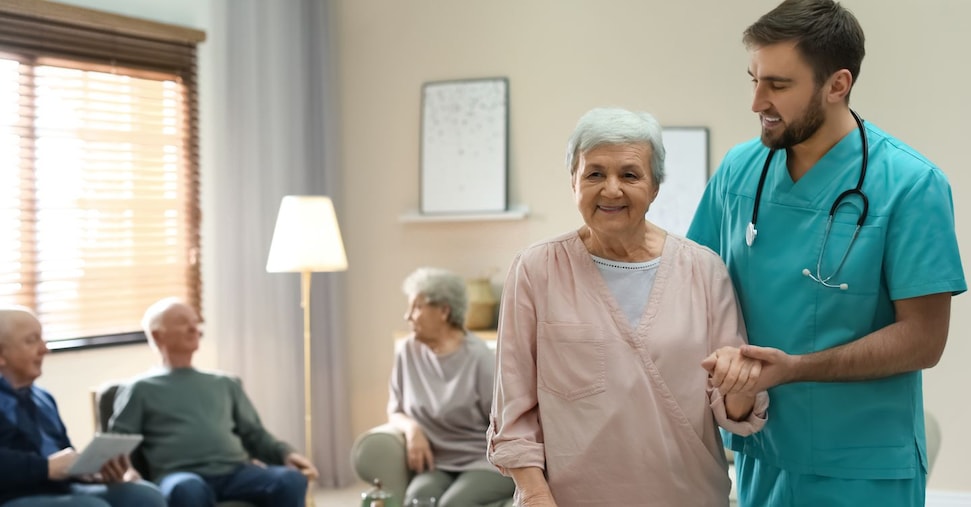 “Mio padre malato di Alzheimer è ricoverato in Rsa, ma è vero che mi devono rimborsare la retta?”