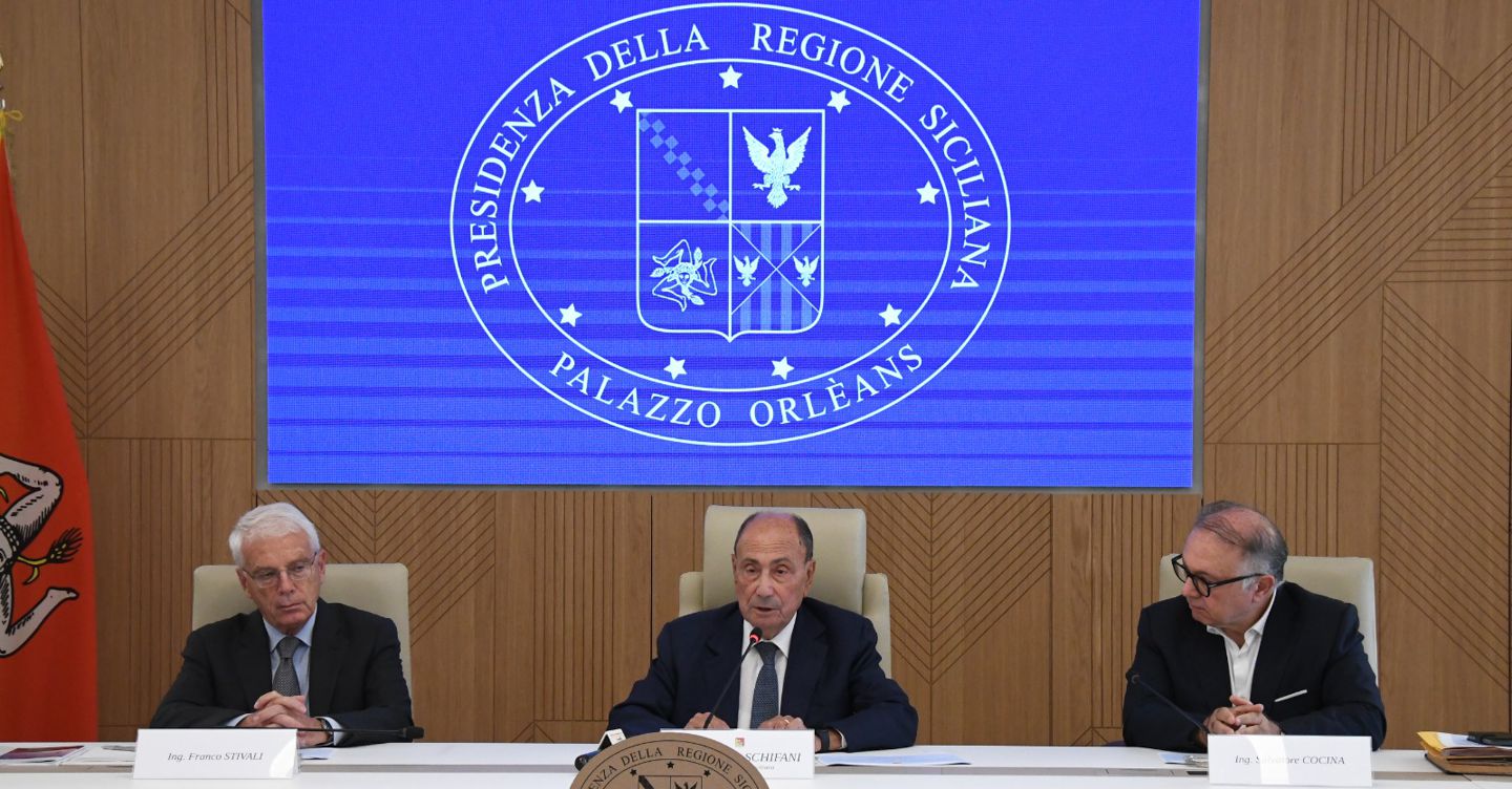 https://i2.res.24o.it/images2010/S24/Documenti/2025/09/23/Immagini/Ritagli/conferenza-stampa-termovalorizzatori-U43125185586ZAm-1440x752@IlSole24Ore-Web.jpeg