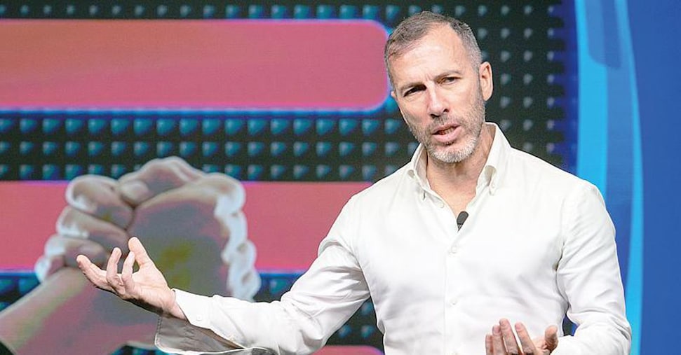Labriola: «Lasciate fondere le telco, da noi impegni sugli investimenti» Labriola: «Lasciate fondere le telco, da noi impegni sugli investimenti»