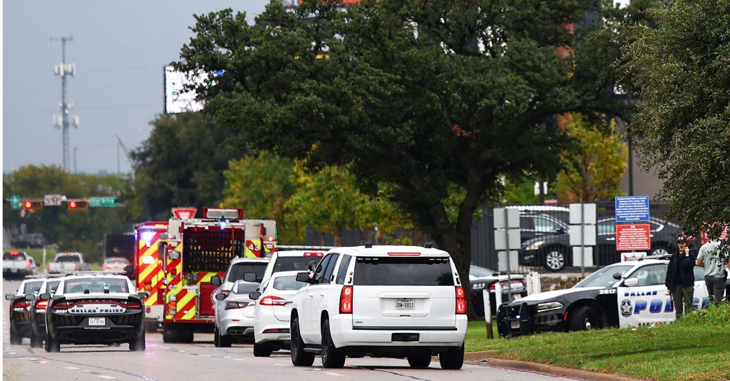 Sparatoria in un centro migranti a Dallas, due persone uccise. Fbi: un attacco mirato contro Ice