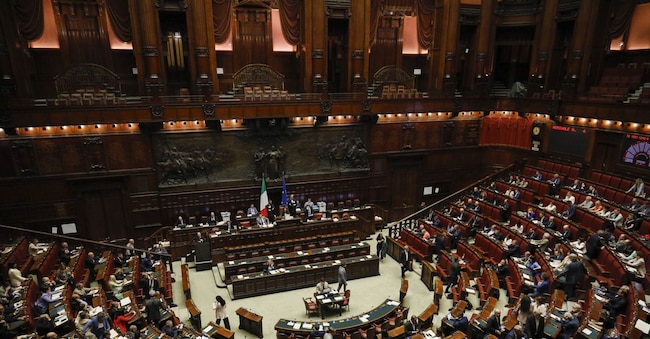 CAMERA. AULA DEL PARLAMENTO