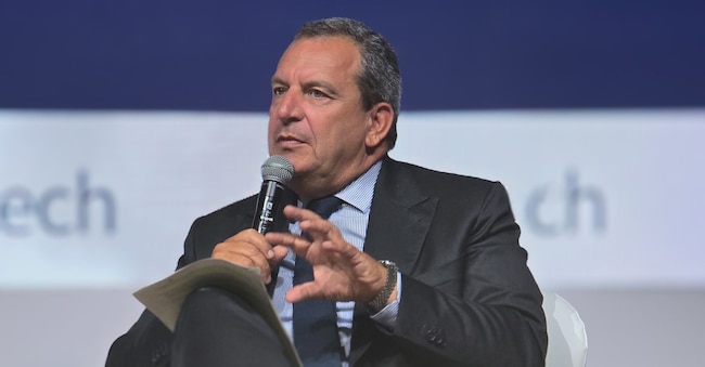L’amministratore delegato di Snam, Agostino Scornajenchi