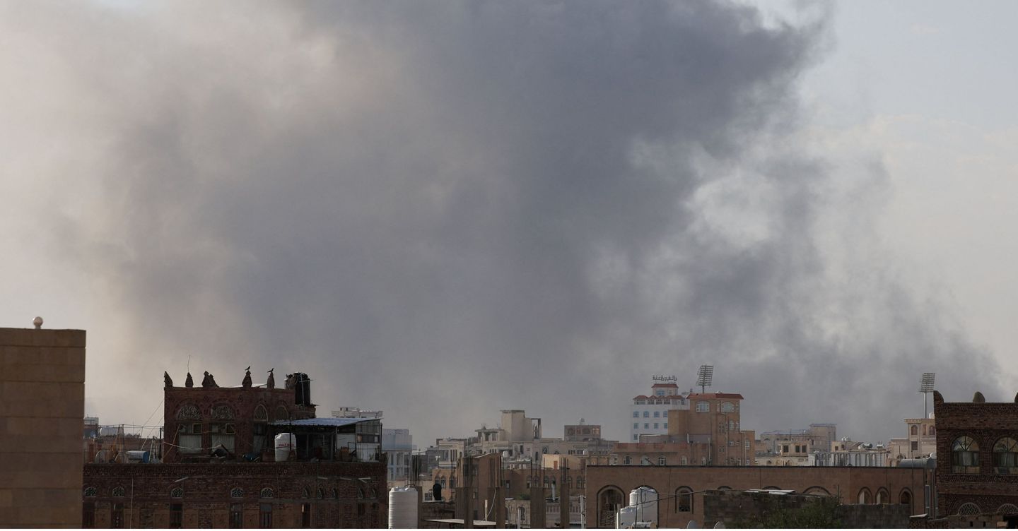 Trump: «Vicino accordo per Gaza. Presto novità sulla Siria». Israele bombarda lo Yemen