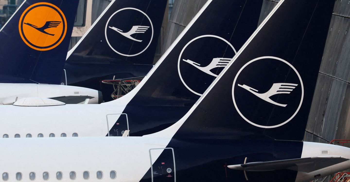 Lufthansa verso un taglio del 20% del personale amministrativo. Il ceo ai dipendenti: «dobbiamo ridurre i costi»