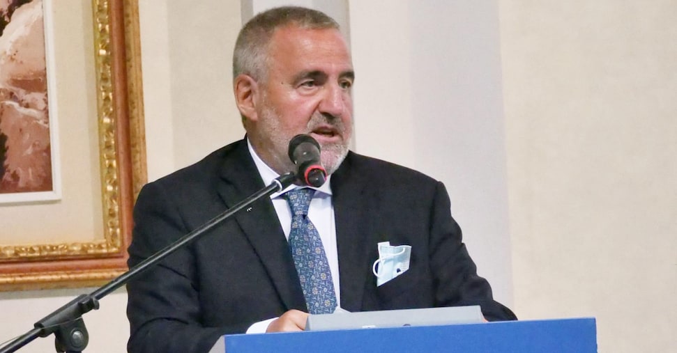 Delitto di Garlasco, indagato per corruzione l’ex procuratore Mario Venditti Delitto di Garlasco, indagato per corruzione l’ex procuratore Mario Venditti