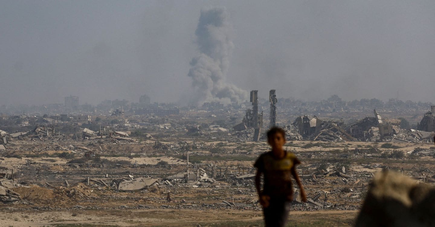 Gaza, piano Trump per ritiro in 21 punti. Hamas: ancora non lo abbiamo ricevuto. Danimarca, ancora droni