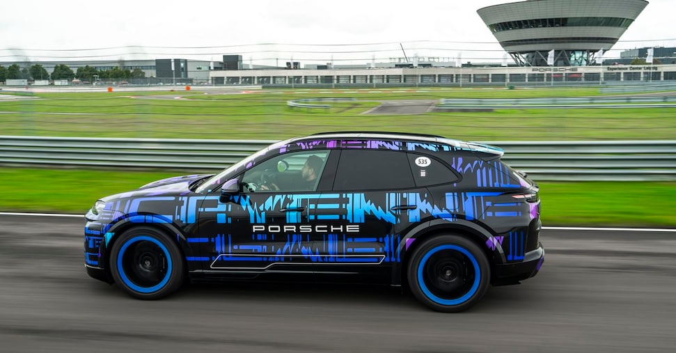 Porsche Cayenne elettrica, tutto quello che c’è da sapere sul suv da oltre 1.000 cavalli Porsche Cayenne elettrica, tutto quello che c’è da sapere sul suv da oltre 1.000 cavalli