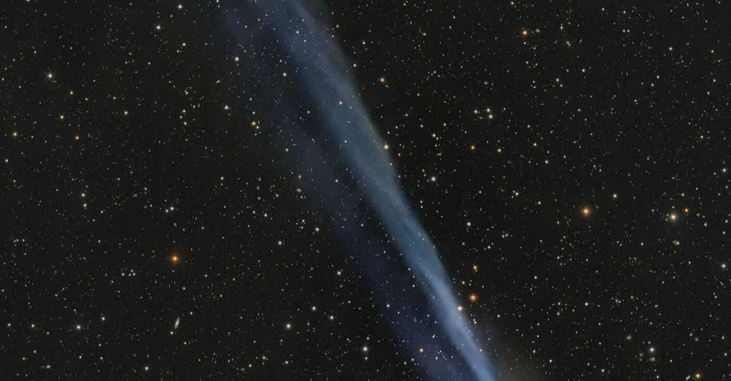 https://i2.res.24o.it/images2010/S24/Documenti/2025/10/02/Immagini/Ritagli/cometa-U00456765840tQh-1440x752@IlSole24Ore-Web.jpg