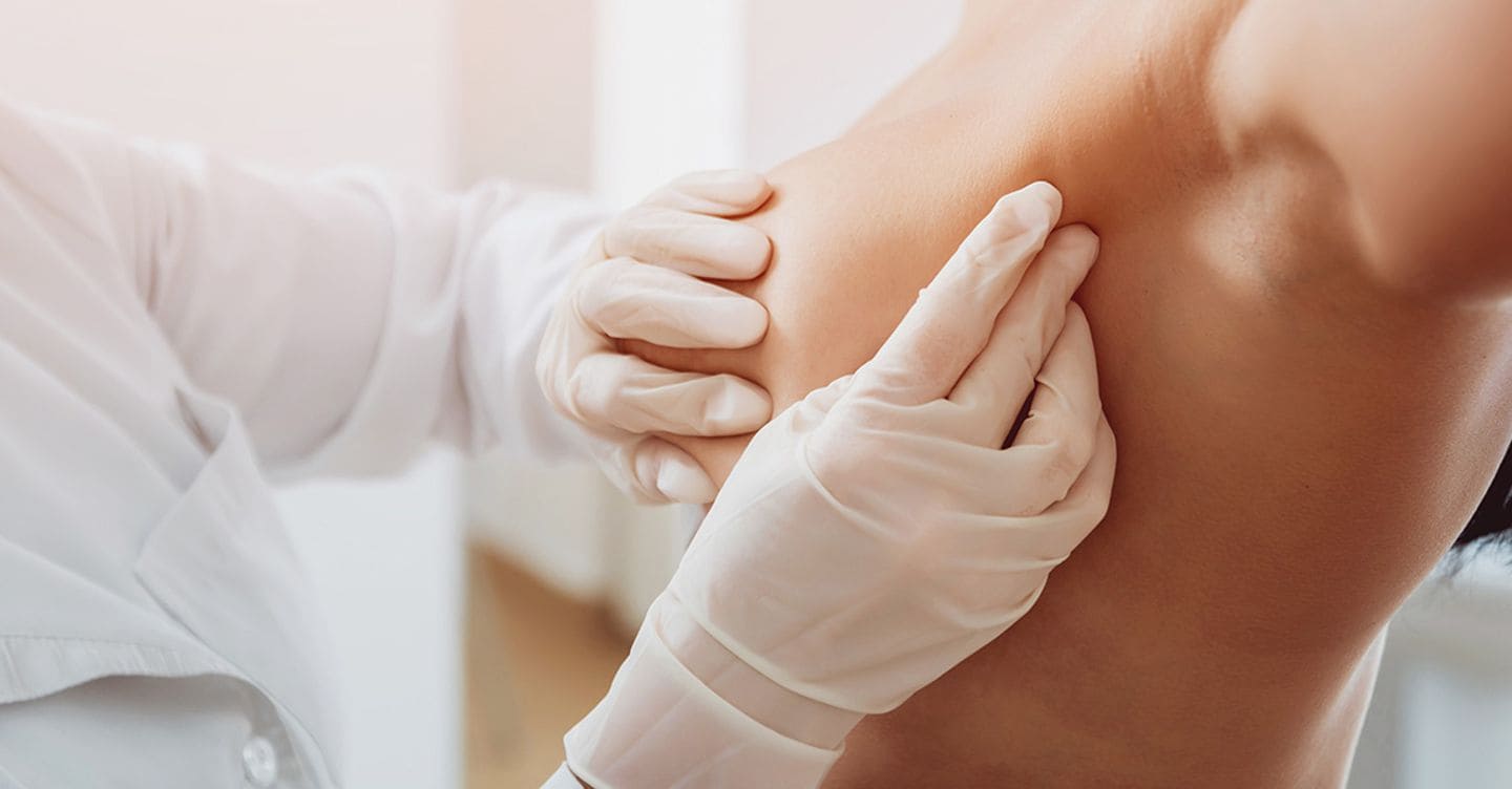 Tumore al seno, la voce degli oncologi:  abbassare l’età dello screening a 45 anni
