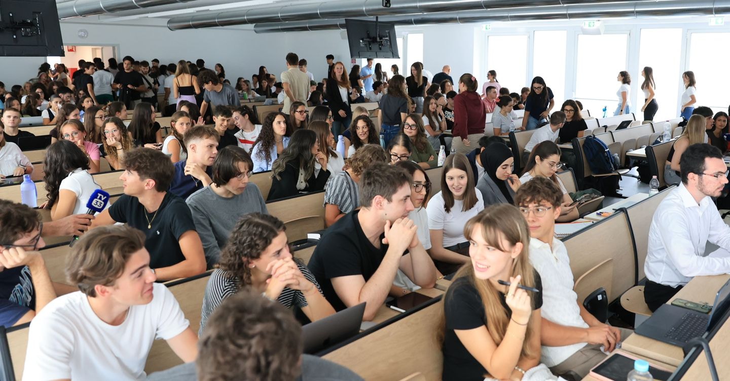 https://i2.res.24o.it/images2010/S24/Documenti/2025/10/03/Immagini/Ritagli/lezione-AGF_EDITORIAL_GFD3972279-U80047057707KOg-1440x752@IlSole24Ore-Web.jpg