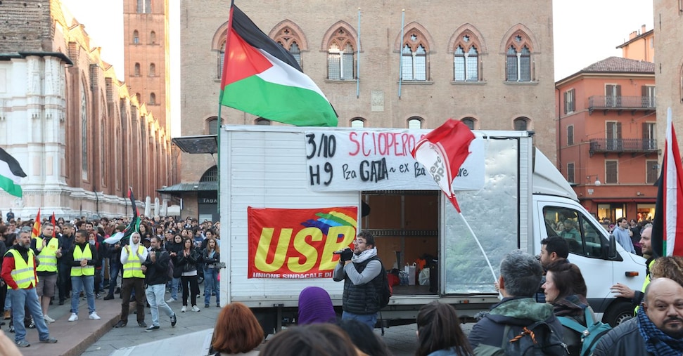 Gaza, scioperi e proteste nelle città con treni cancellati e ritardi a Roma e Milano