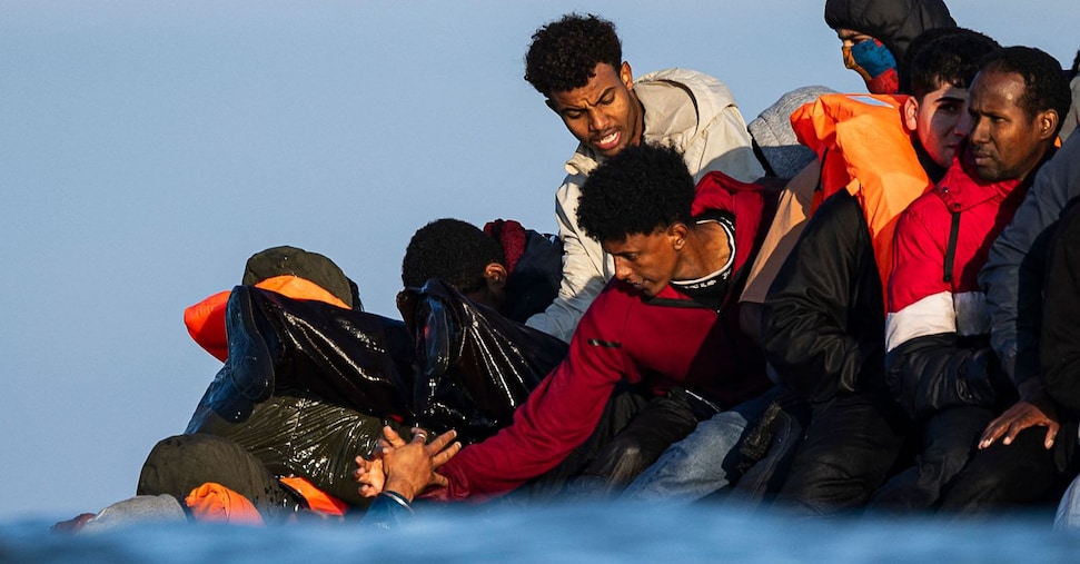 Canale Sicilia, ong: 7 migranti morti in naufragio e 2 a bordo nave