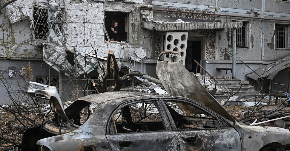 Ucraina: Mosca attacca Leopoli e sfiora un convoglio con attivisti italiani, Polonia mobilita le difese aeree