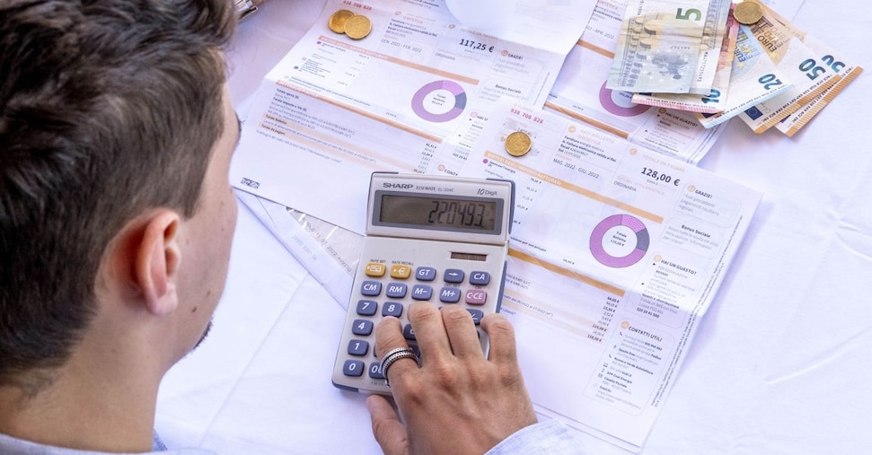 Bollette più trasparenti ma slitta il cambio fornitore in 24 ore: ecco tutte le ultime novità Bollette più trasparenti ma slitta il cambio fornitore in 24 ore: ecco tutte le ultime novità