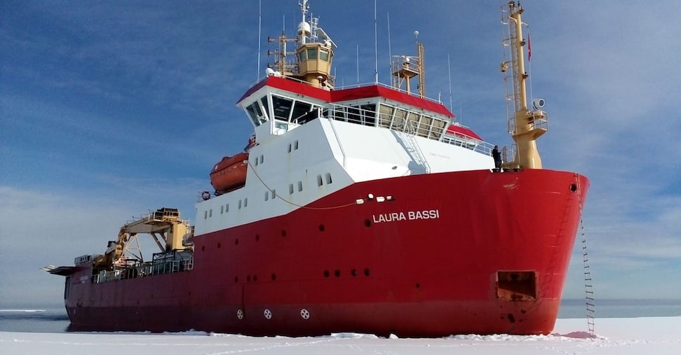 Missione in Antartide per studiare il clima: salpata da Trieste la rompighiaccio Laura Bassi