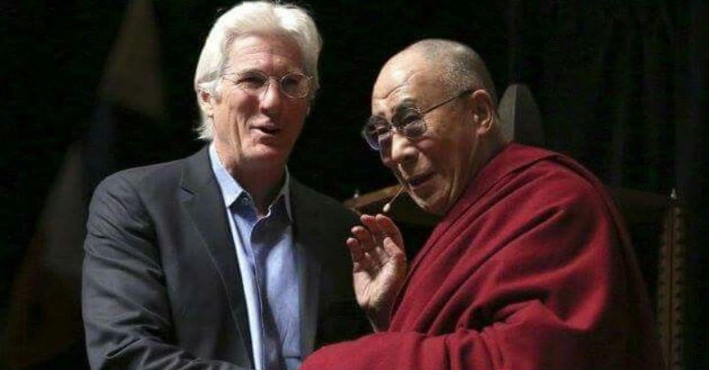 https://i2.res.24o.it/images2010/S24/Documenti/2025/10/07/Immagini/Ritagli/1750677737_Richard_gere-U15640721451WIs-1440x752@IlSole24Ore-Web.jpg