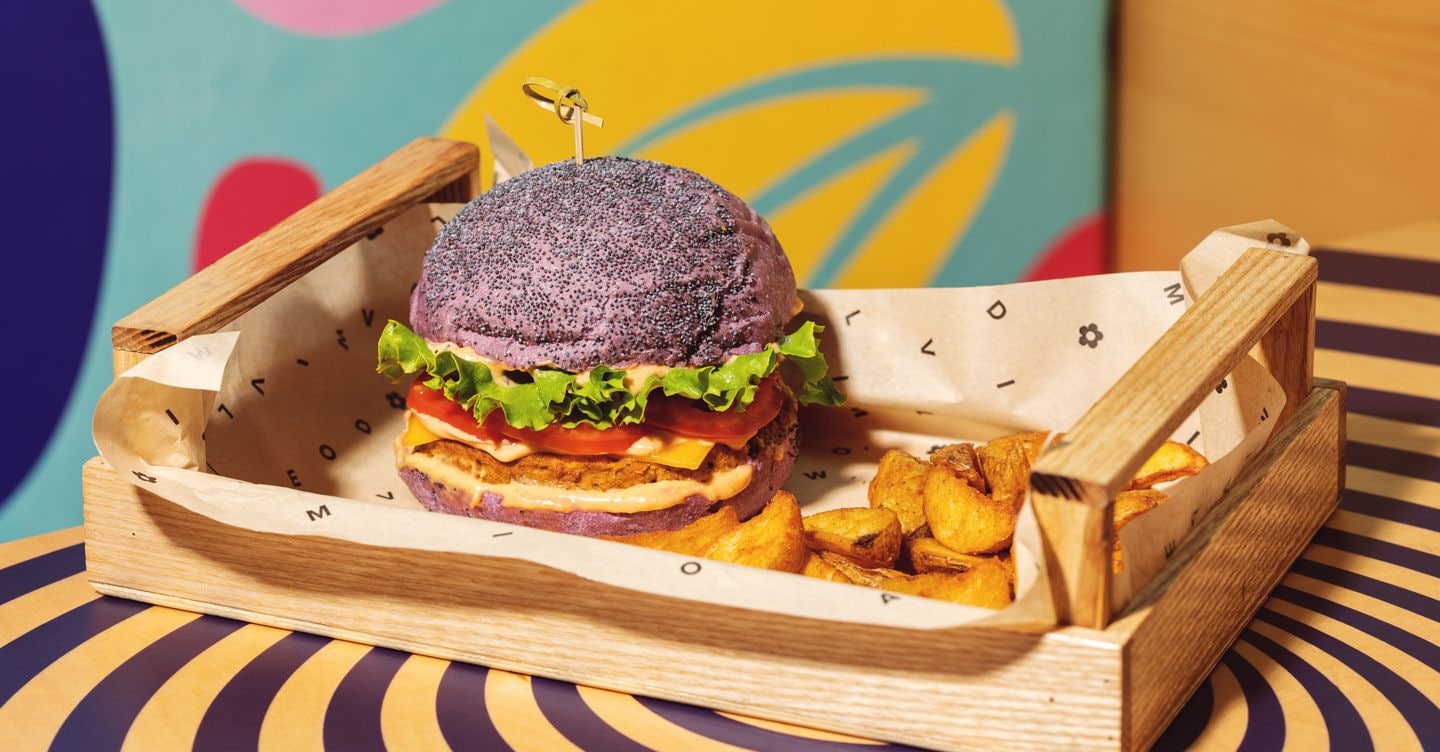 https://i2.res.24o.it/images2010/S24/Documenti/2025/10/07/Immagini/Ritagli/flower-burger-U14651720578eCi-1440x752@IlSole24Ore-Web.jpeg