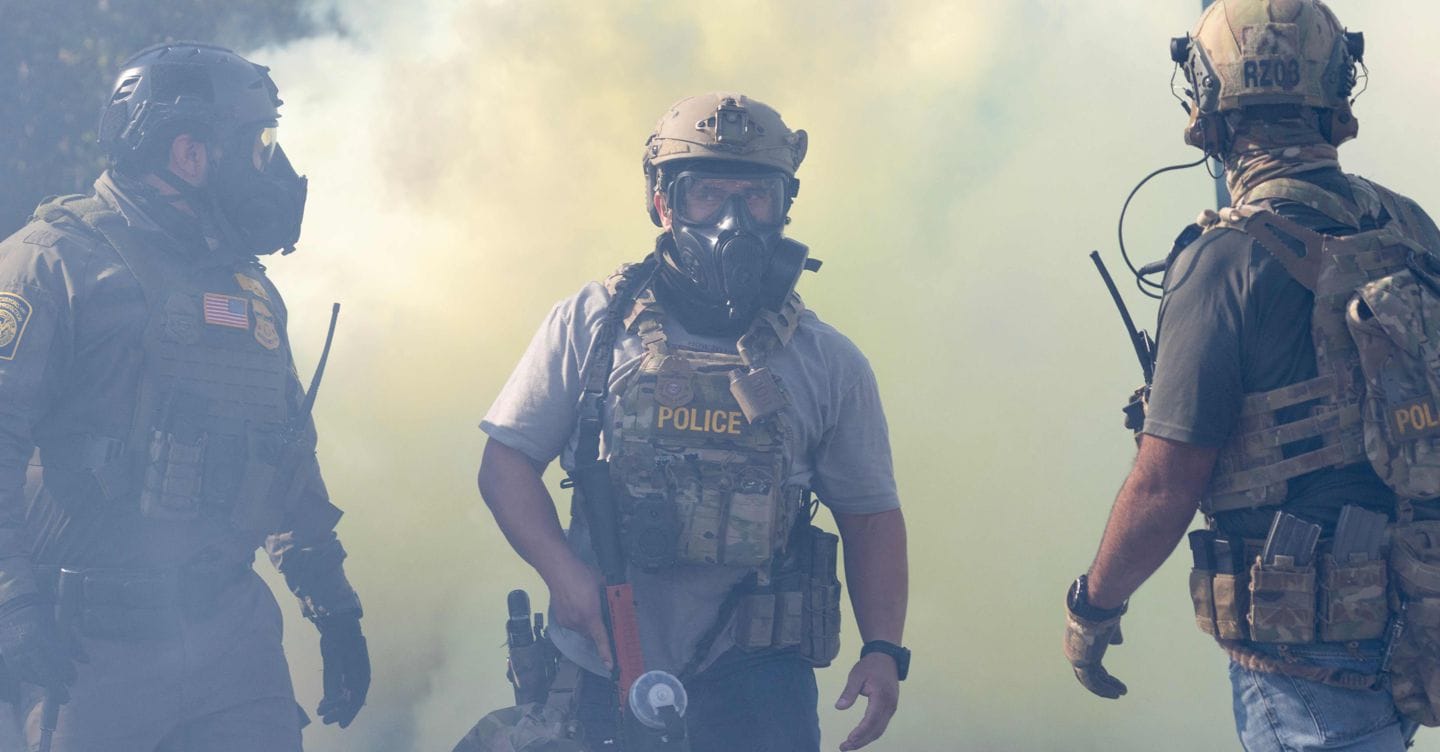 Usa, giudice federale non sospende invio della Guardia nazionale a Chicago: 200 soldati già diretti in Illinois