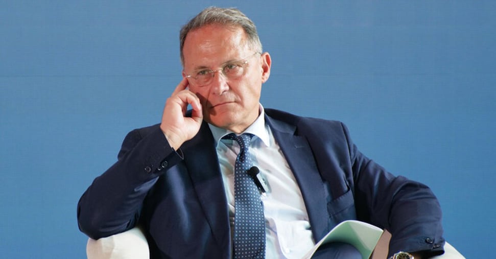 Chi è Cirielli, il generale sponsor del «Principato di Salerno» candidato del centrodestra in Campania Chi è Cirielli, il generale sponsor del «Principato di Salerno» candidato del centrodestra in Campania