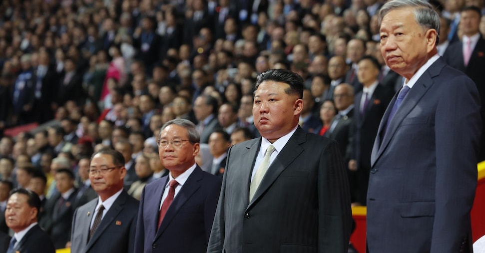 Pyongyang mostra il nuovo arsenale e rafforza alleanze con Cina e Vietnam