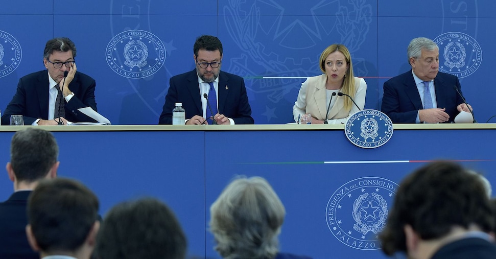 Manovra, vertice di maggioranza martedì. Dalle pensioni alle banche: ecco i nodi da sciogliere