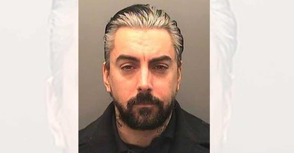 Il pedofilo Ian Watkins, cantante dei Lostprophets, è stato ucciso in carcere