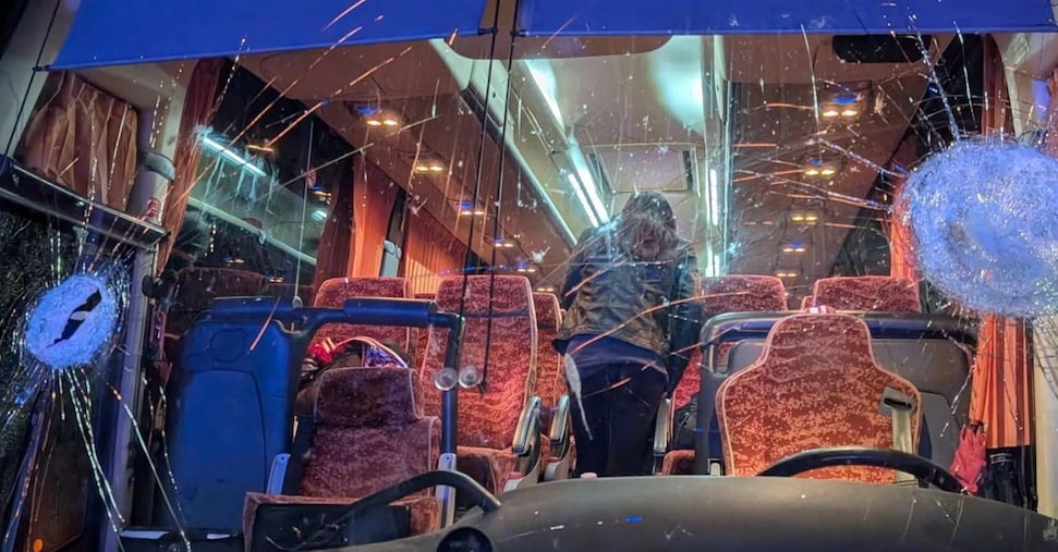 Assalto al pullman dei tifosi del Pistoia basket: morto l’autista