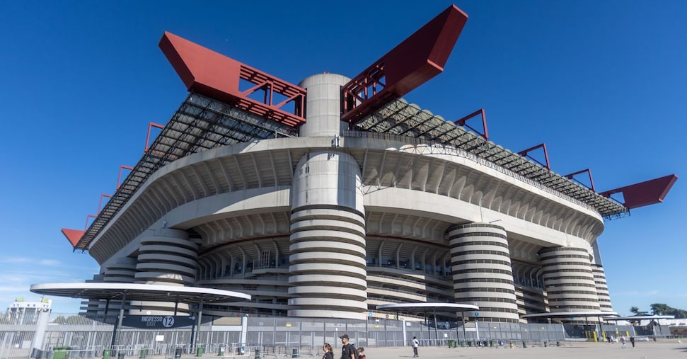 Daspo, anche frequentare zone limitrofe allo stadio è reato