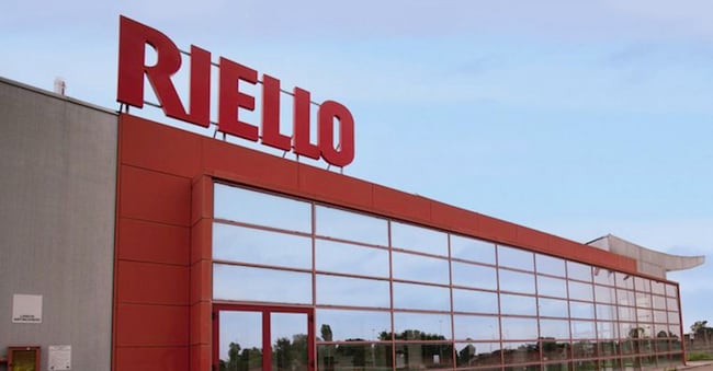 RIELLO AZIENDA INDUSTRIA TERMOIDRAULICA PRODUZIONE CALDAIA CALDAIE BRUCIATORE BRUCIATORI STABILIMENTO FABBRICA FABBRICHE