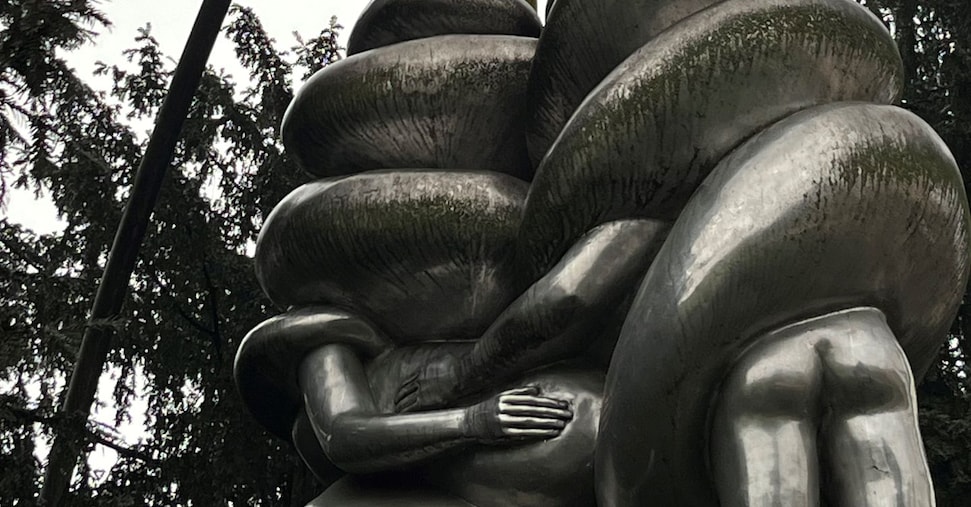 Una scultura di Louise Bourgeois al centro di una disputa internazionale Una scultura di Louise Bourgeois al centro di una disputa internazionale