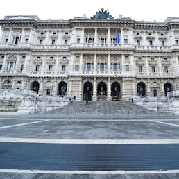 PALAZZO DI GIUSTIZIA PALAZZACCIO PIAZZA CAVOUR CORTE SUPREMA DI CASSAZIONE PALAZZACCIO