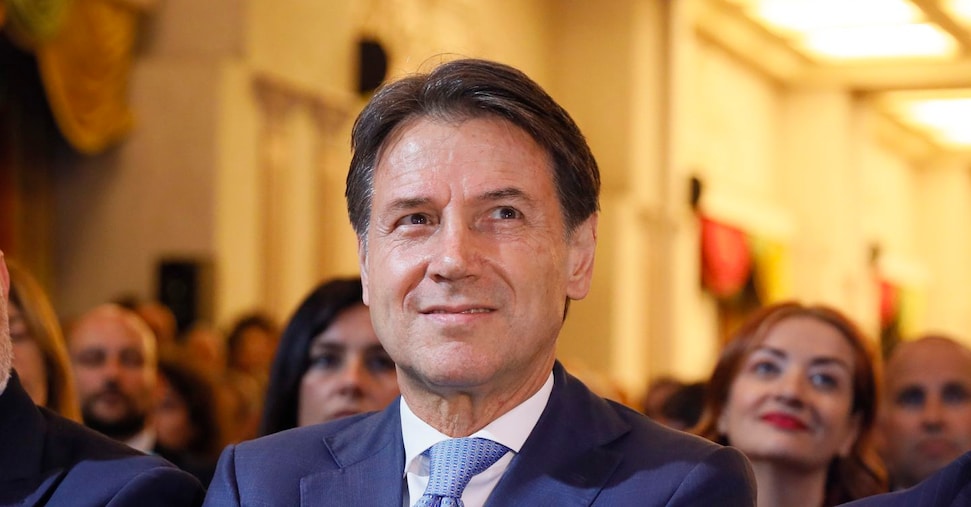 M5s, Conte confermato presidente con 89,3% voti favorevoli. «Ora avanti a testa alta» M5s, Conte confermato presidente con 89,3% voti favorevoli. «Ora avanti a testa alta»