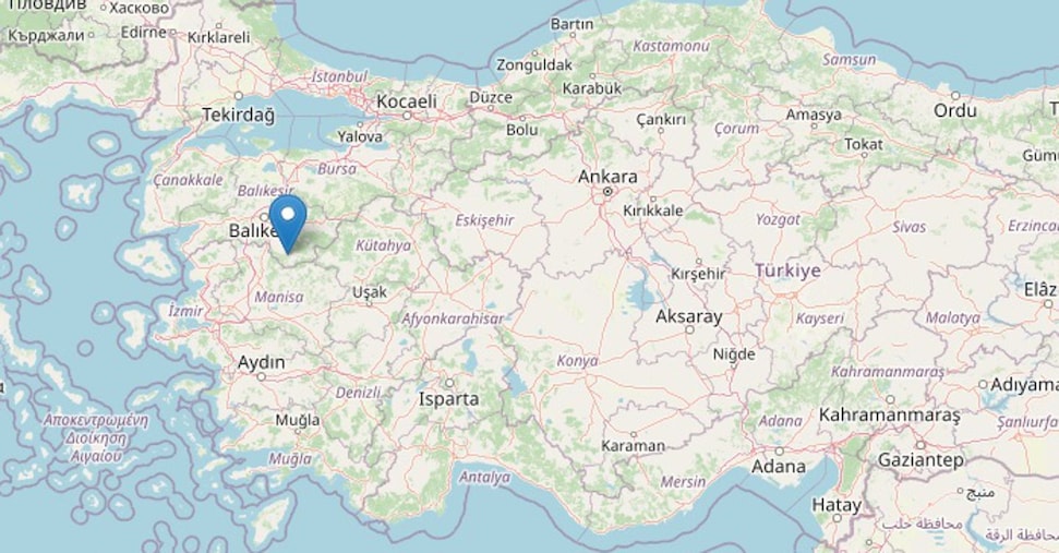 Terremoto di magnitudo 6,1 in Turchia, danni agli edifici Terremoto di magnitudo 6,1 in Turchia, danni agli edifici