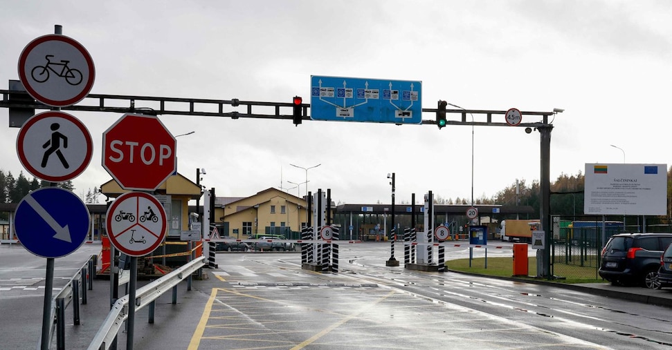 La Lituania prolunga la chiusura del confine con la Bielorussia, la Ue: basta attacchi o reagiremo La Lituania prolunga la chiusura del confine con la Bielorussia, la Ue: basta attacchi o reagiremo