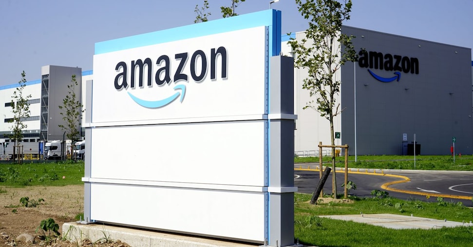 Amazon taglia 30mila posti di lavoro da oggi