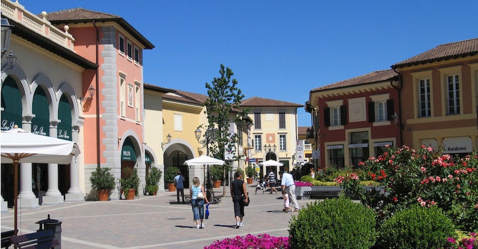 Outlet, vendite in crescita anche grazie al tax free. Continuano gli investimenti