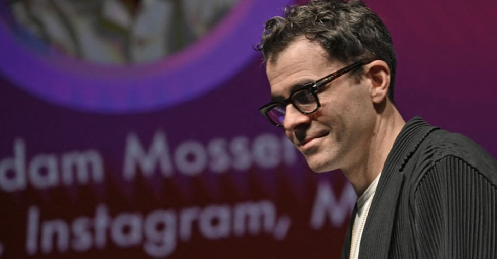 Instagram consente agli utenti di vedere e controllare l’algoritmo, test negli Usa Instagram consente agli utenti di vedere e controllare l’algoritmo, test negli Usa