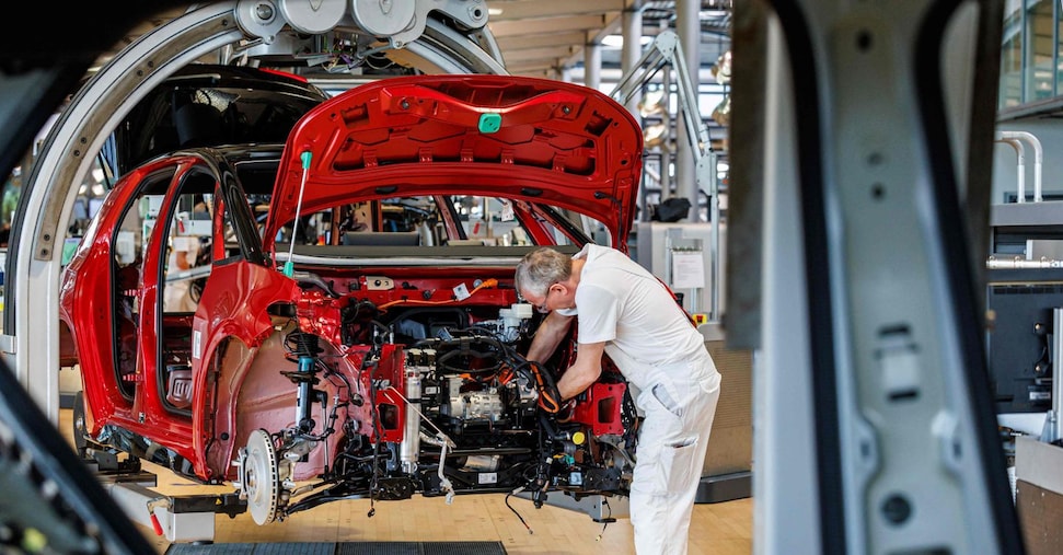 La Germania schiva la recessione, ma l’economia è ferma La Germania schiva la recessione, ma l’economia è ferma