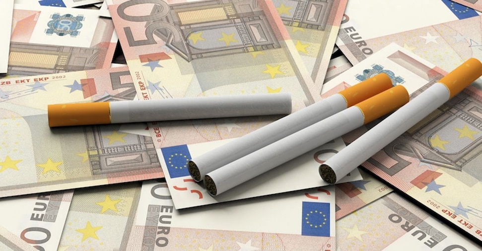 Sigarette, l’allarme dei tabaccai: rischio aumento di 3 euro a pacchetto