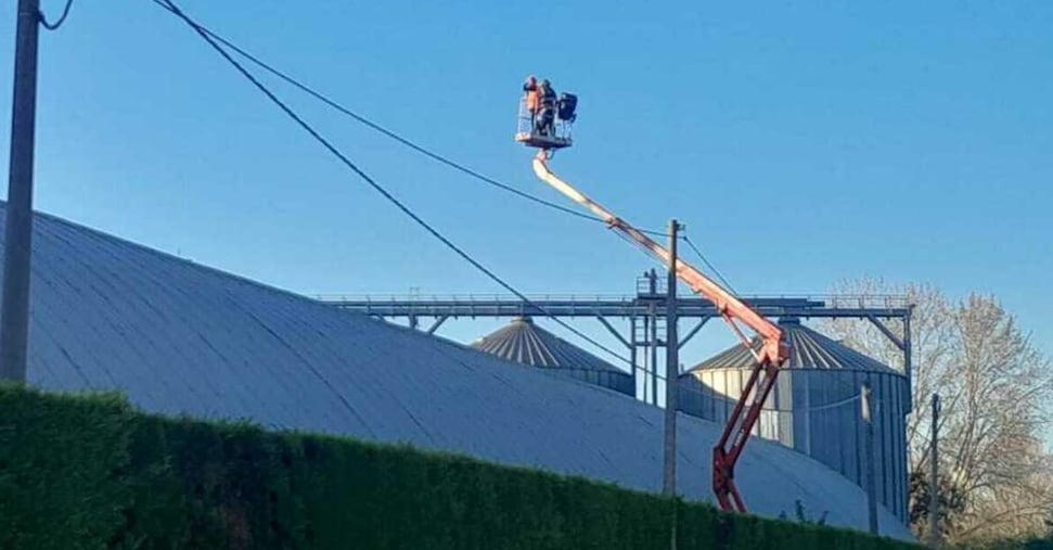 Cade da silos a 10 metri altezza, morto giovane operaio - Il Sole 24 ORE