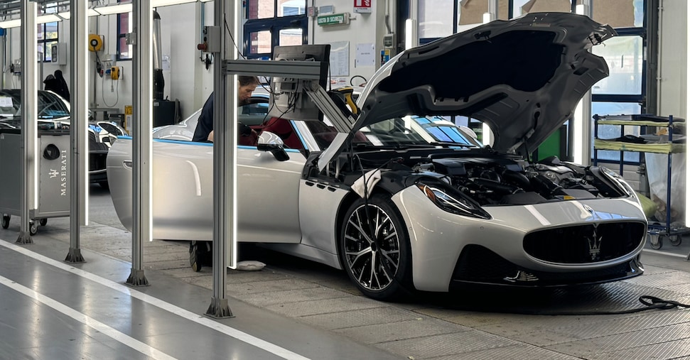 Maserati GranTurismo e GranCabrio tornano in produzione a Modena
