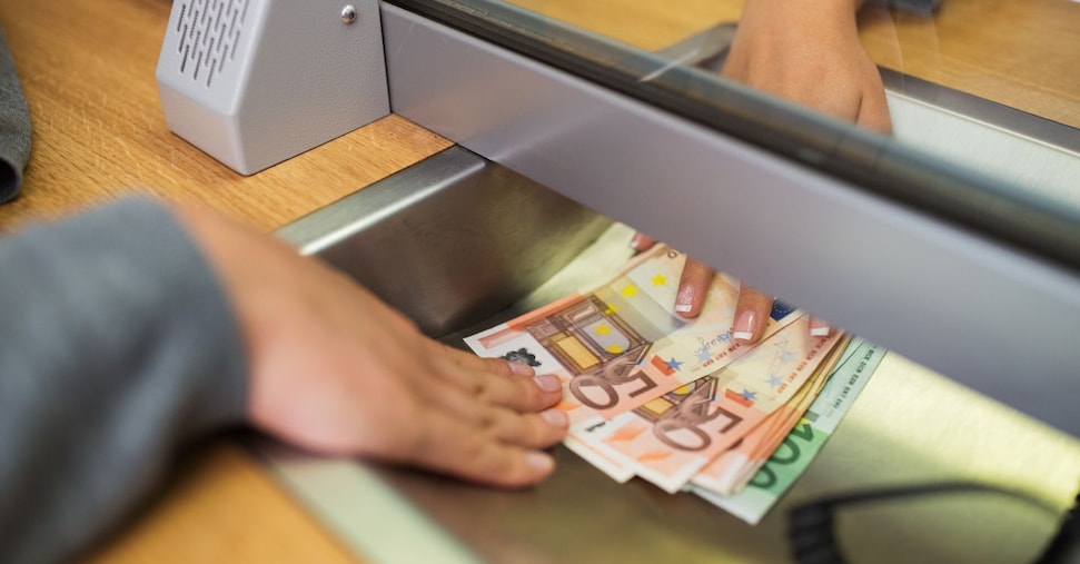 Bancari, contratto dinamico con la cabina di regia sul digitale