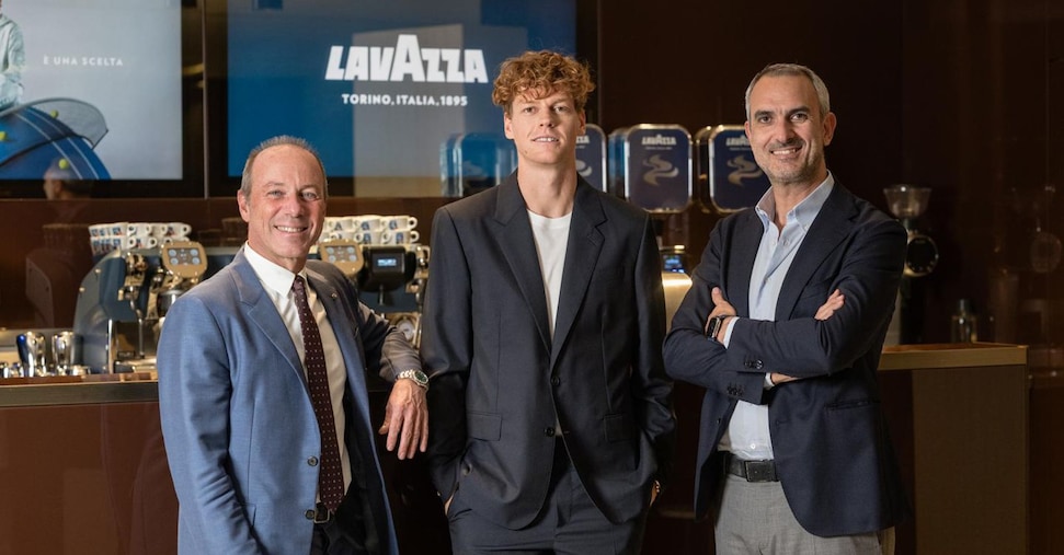 Sinner e Lavazza insieme per altri cinque anni