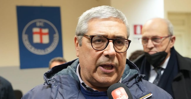 L'ex presidente della Regione Salvatore Cuffaro in una immagine di archivio. Palermo, 8 novembre 2025. ANSA ANSA