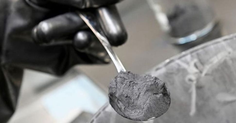 La Cina sospende il divieto di export verso Usa di alcuni metalli rari