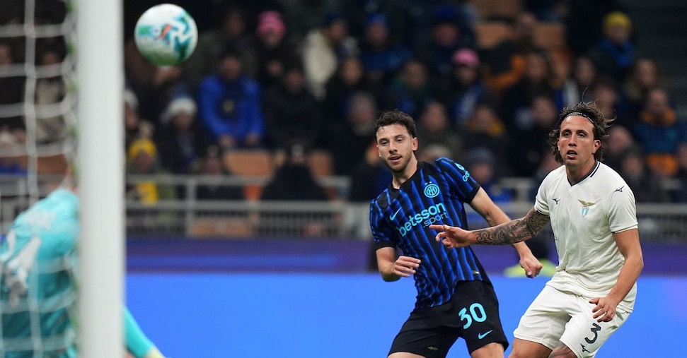 Conte critico sul Napoli, Inter e Roma dominano la Serie A