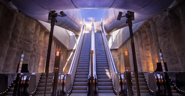 La stazione di Monte Sant'Angelo della Linea 7 della metropolitana di Napoli inaugurata dal governatore della Campania, Vincenzo De Luca con Anish Kapoor britannico di origine indiana,  11 settembre 2025. (ANSA / Ciro Fusco)