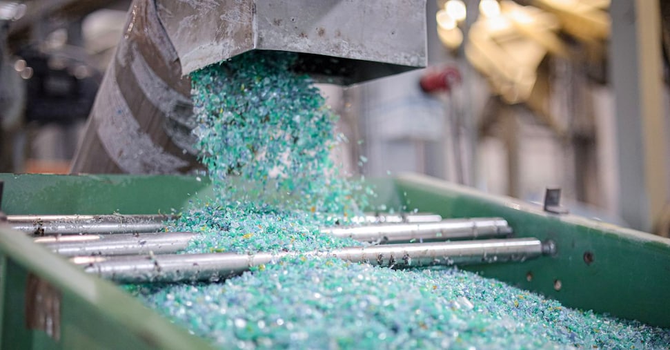 Riciclo della plastica, si fermano gli impianti: a rischio la raccolta differenziata